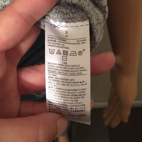 Banana Republic Cowl Neck Short Sleeved Blouse - Picture 6 of 6